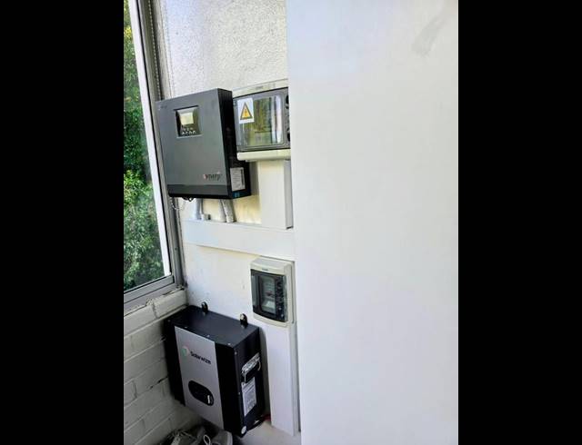 2 BEDROOM APARTMENT FOR SALE IN HOUGHTON